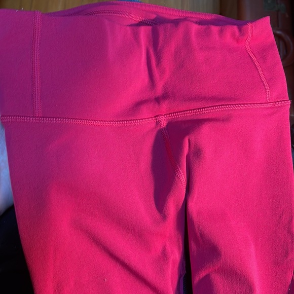 Lululemon, full length fuchsia pink leggings, size 4/6 - Picture 4 of 5